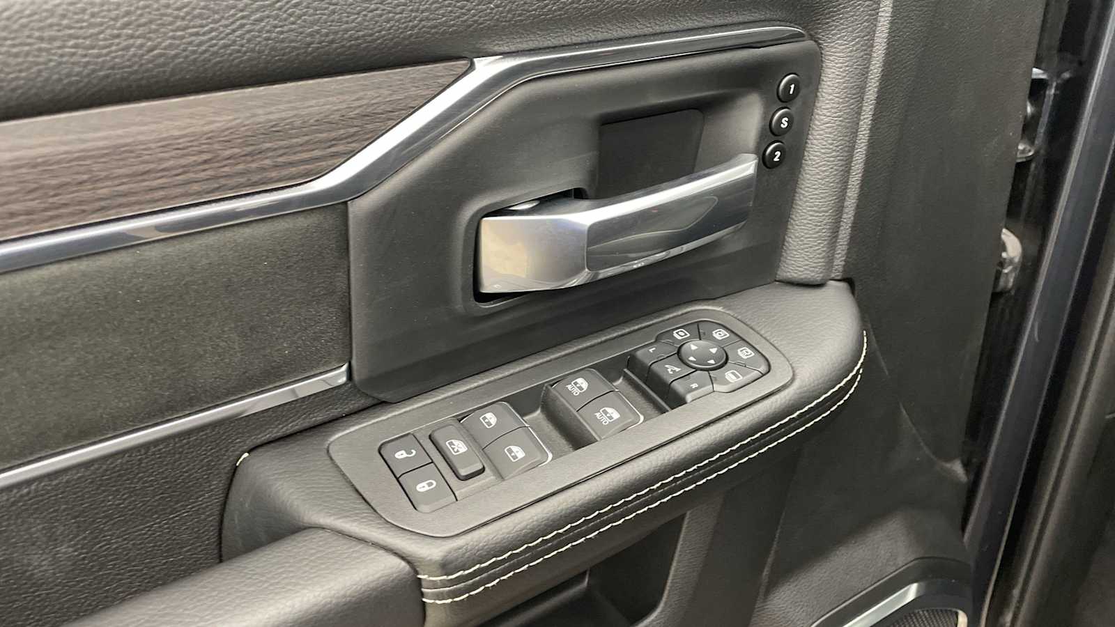 Thumbnail: 2026 RAM 3500 - 7