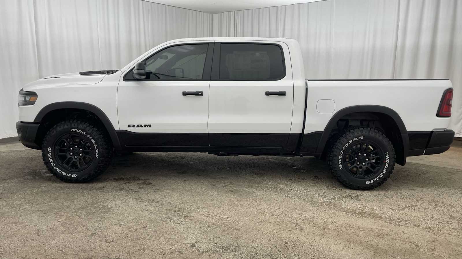 Thumbnail: 2026 RAM 1500 - 34