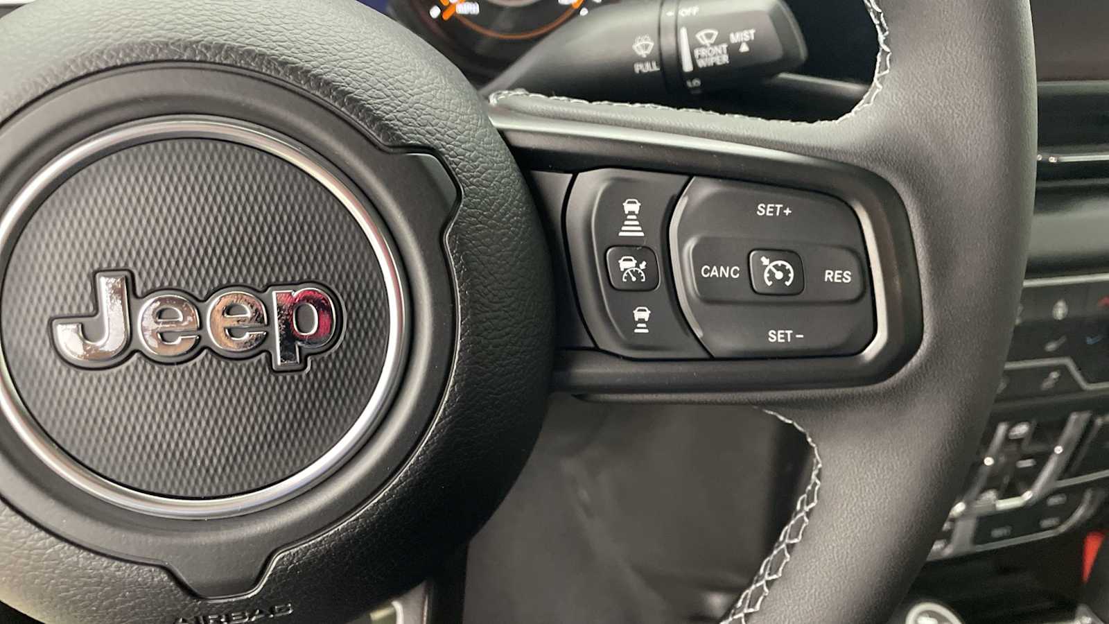 Thumbnail: 2026 Jeep Gladiator - 15