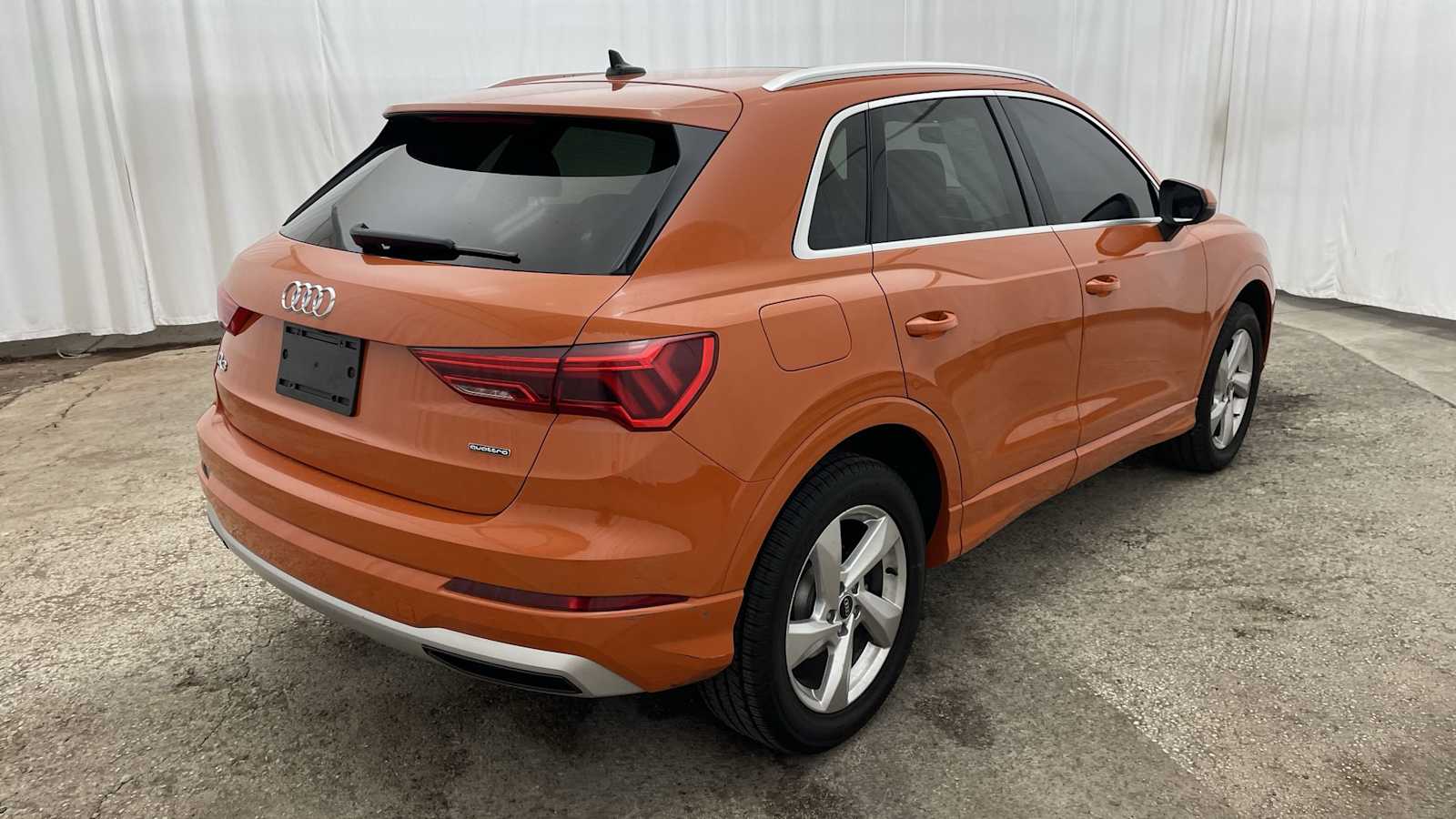 Thumbnail: 2021 Audi Q3 - 32