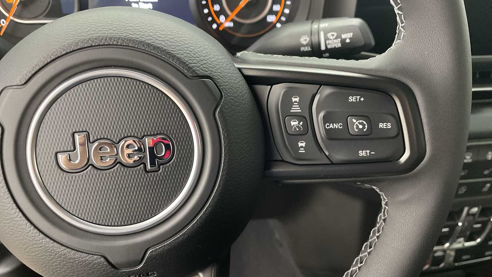 Thumbnail: 2025 Jeep Gladiator - 15