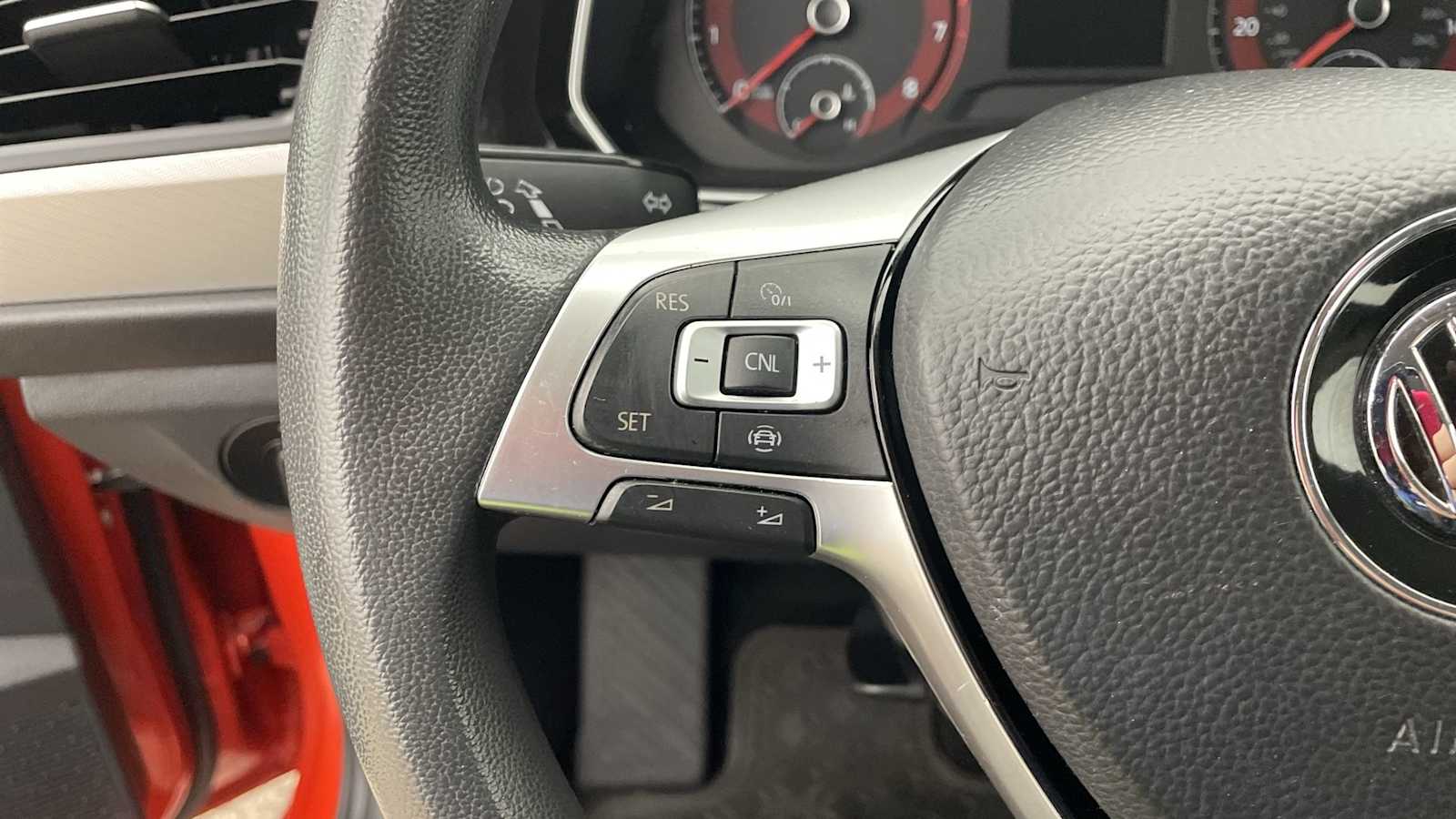Thumbnail: 2019 Volkswagen Jetta - 11