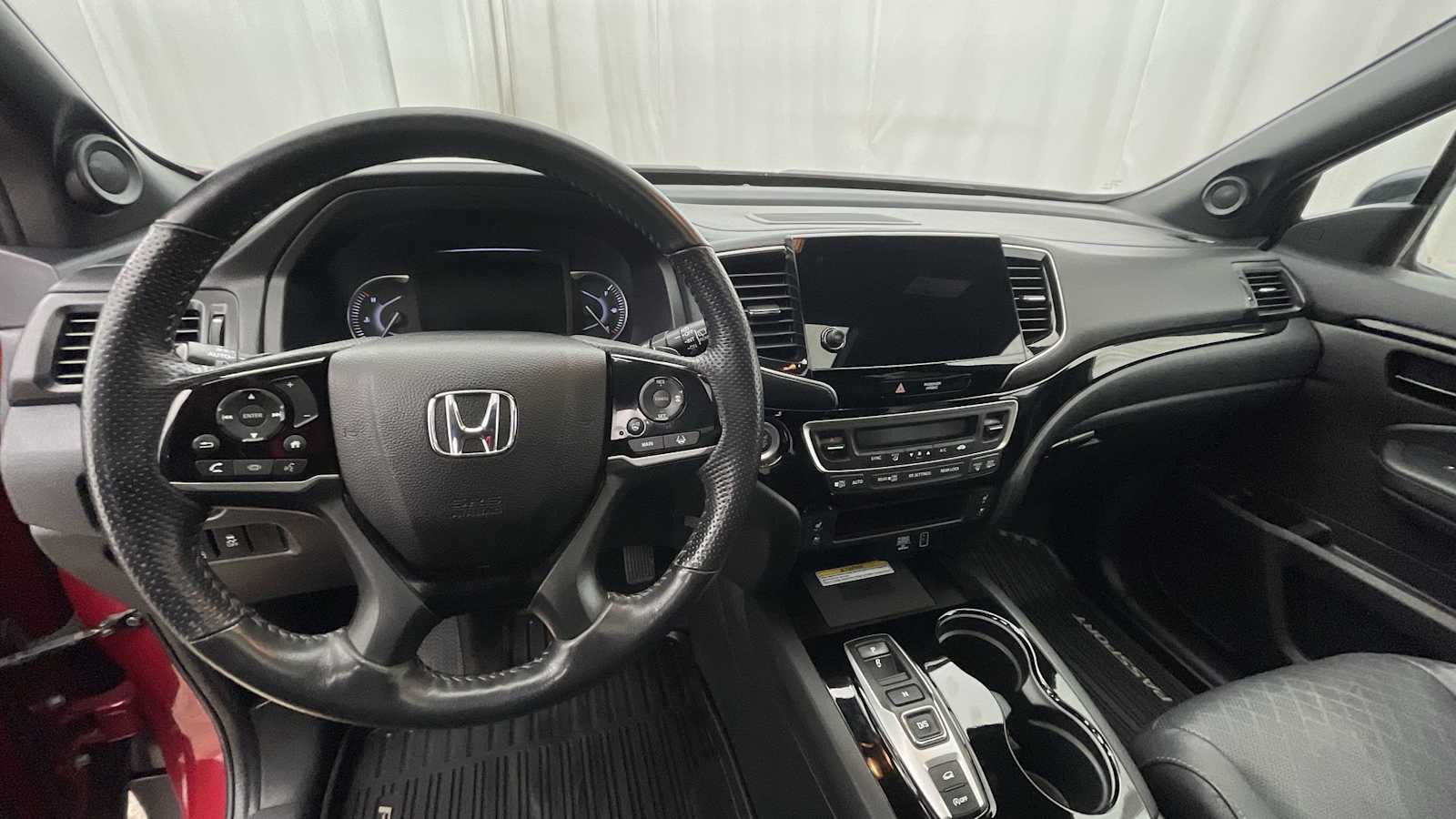 Thumbnail: 2022 Honda Passport - 3