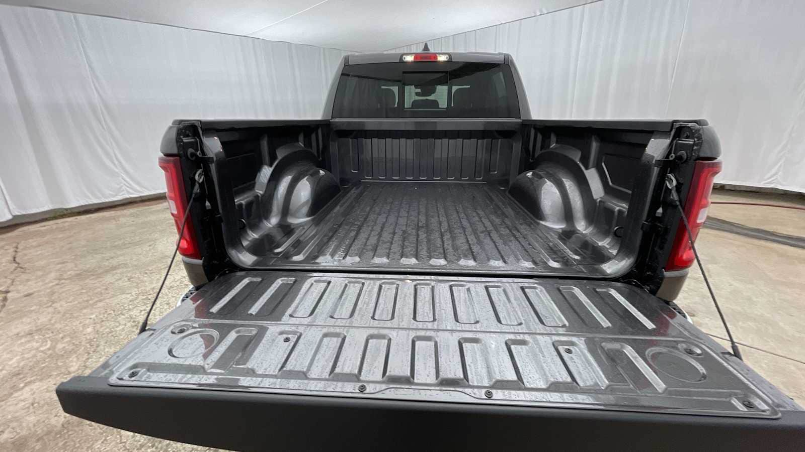 Thumbnail: 2026 RAM 1500 - 28