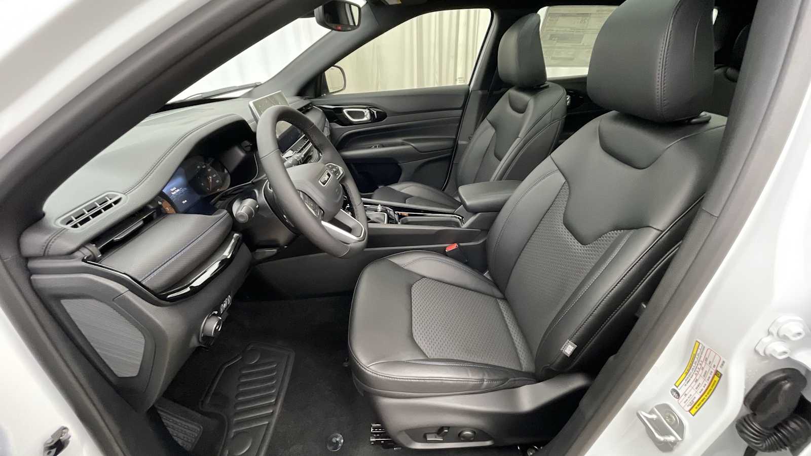 Thumbnail: 2026 Jeep Compass - 5