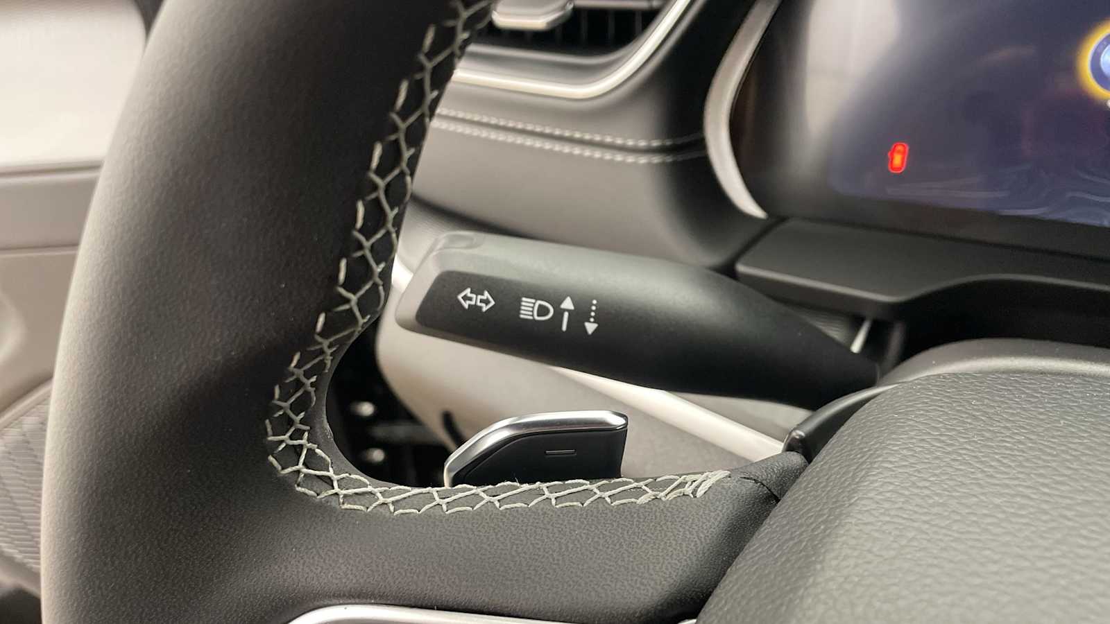 Thumbnail: 2025 Jeep Grand Cherokee - 17