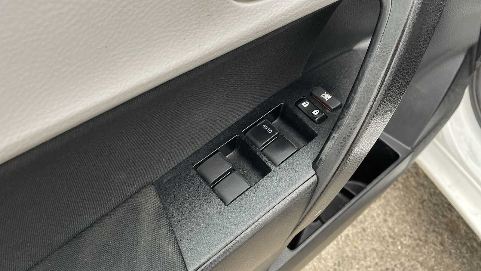 Thumbnail: 2019 Toyota Corolla - 6