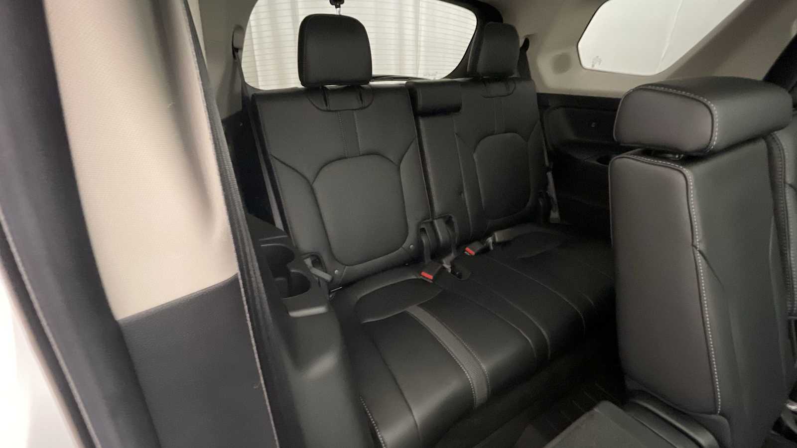 Thumbnail: 2024 Honda Pilot - 12