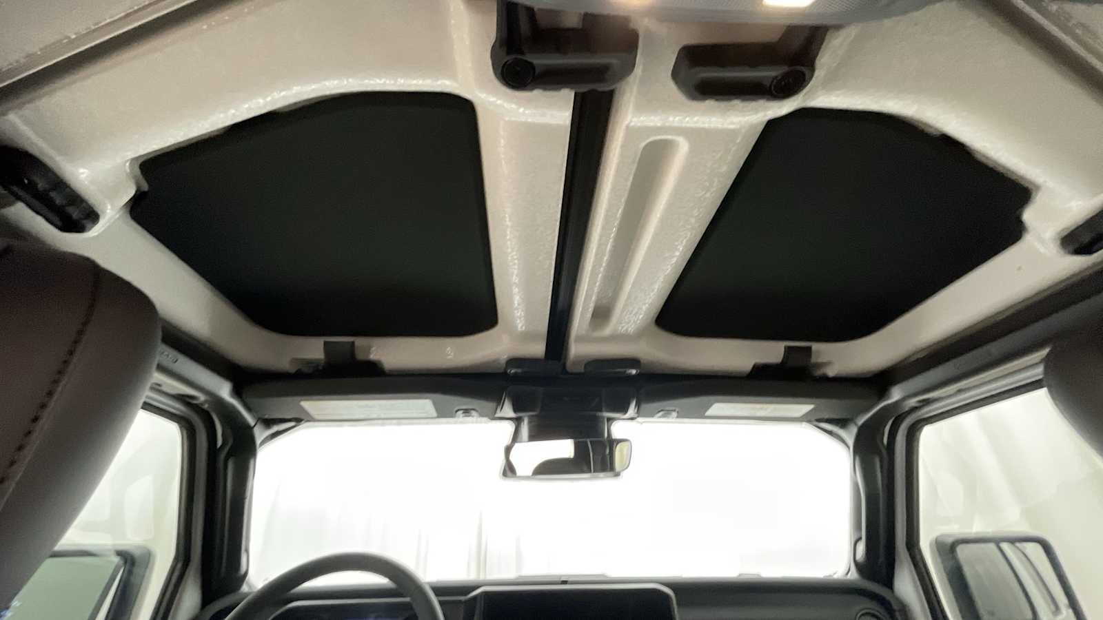 Thumbnail: 2026 Jeep Gladiator - 9