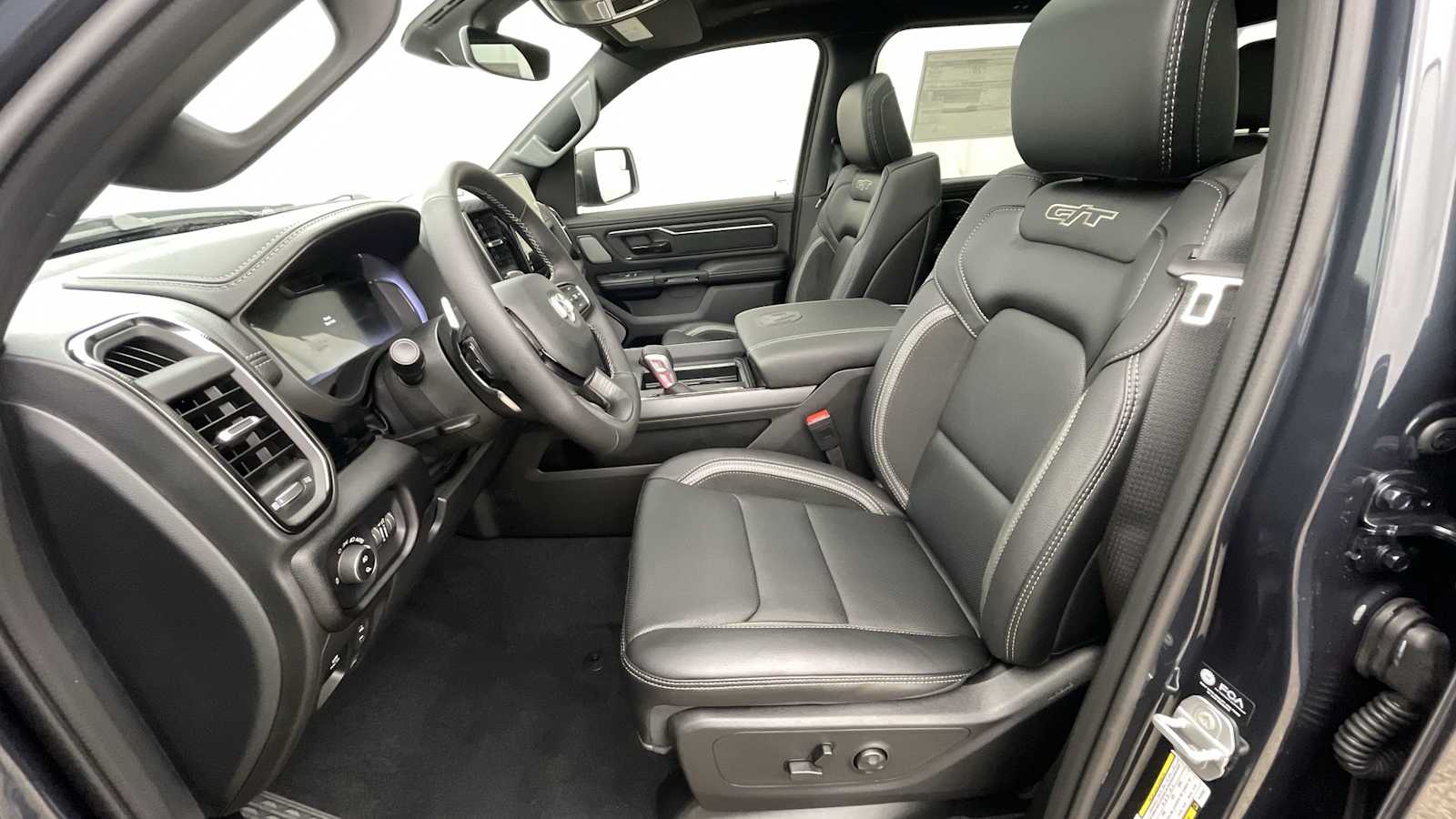 Thumbnail: 2026 RAM 1500 - 6