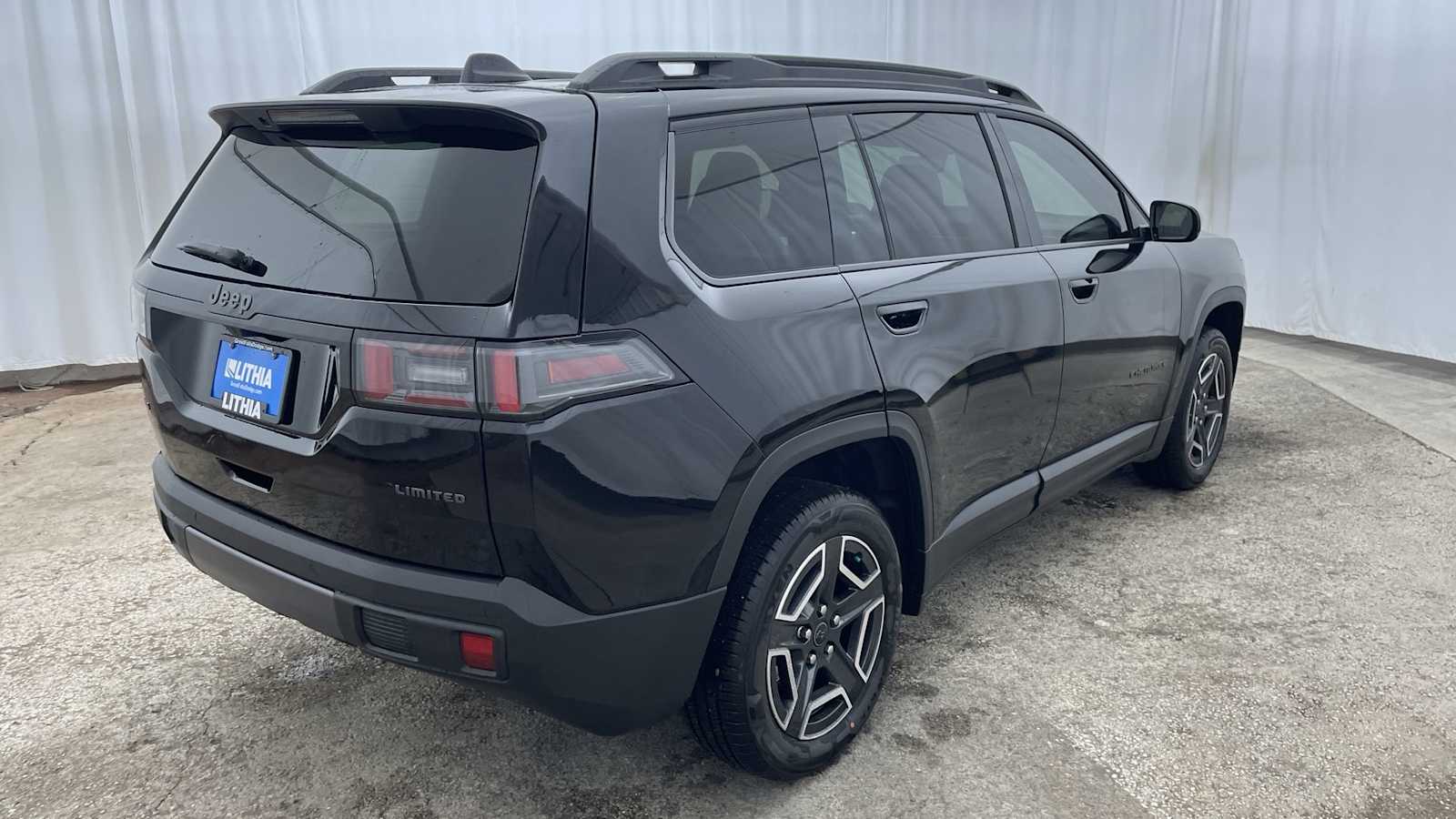 Thumbnail: 2026 Jeep Cherokee - 35