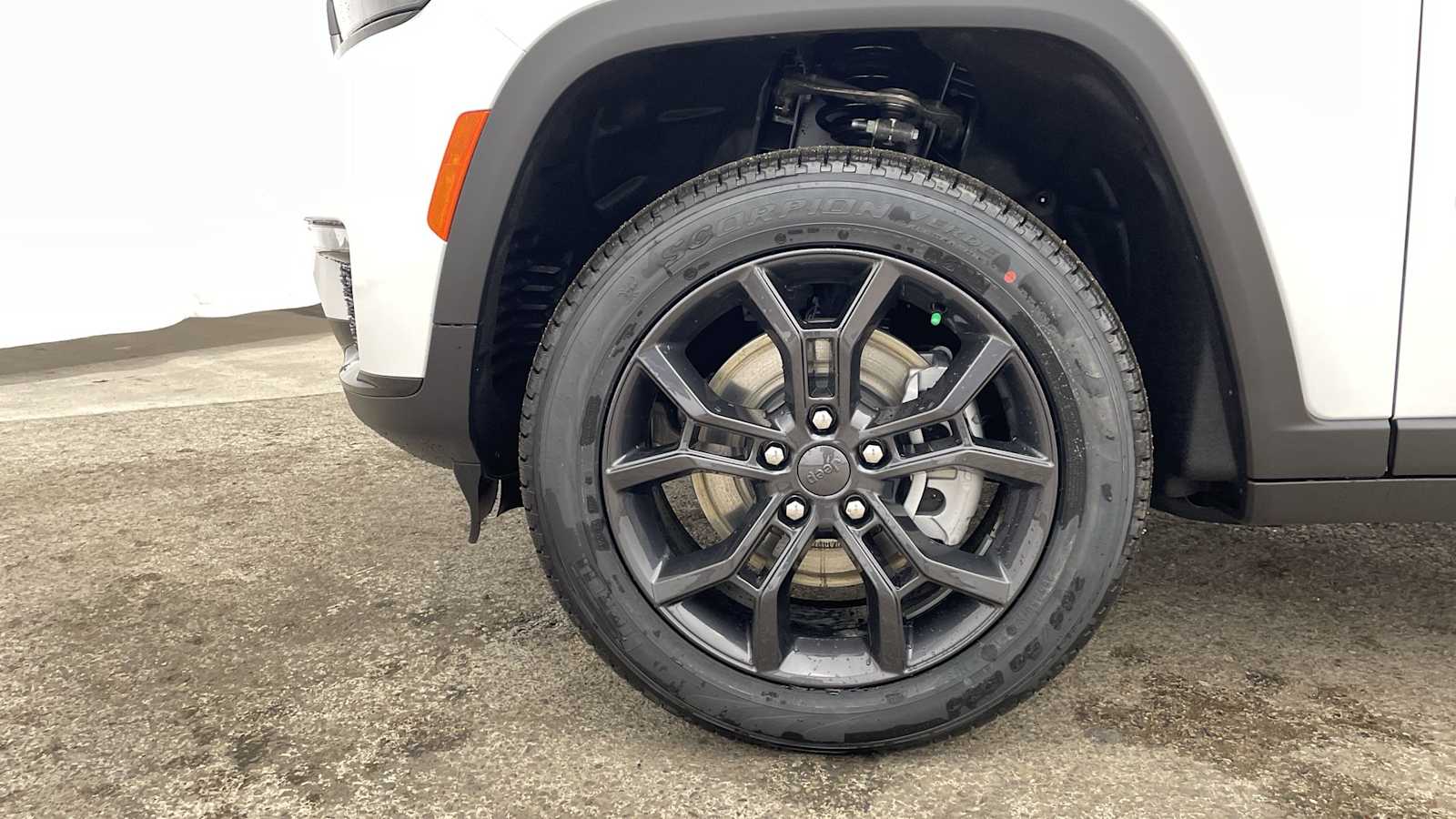 Thumbnail: 2025 Jeep Grand Cherokee - 44