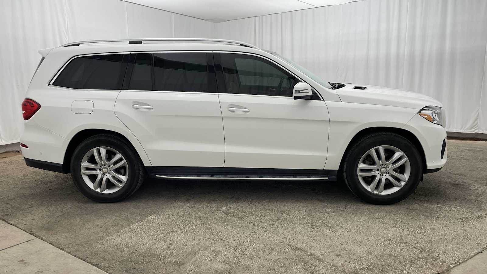 Thumbnail: 2017 Mercedes-Benz GLS - 37