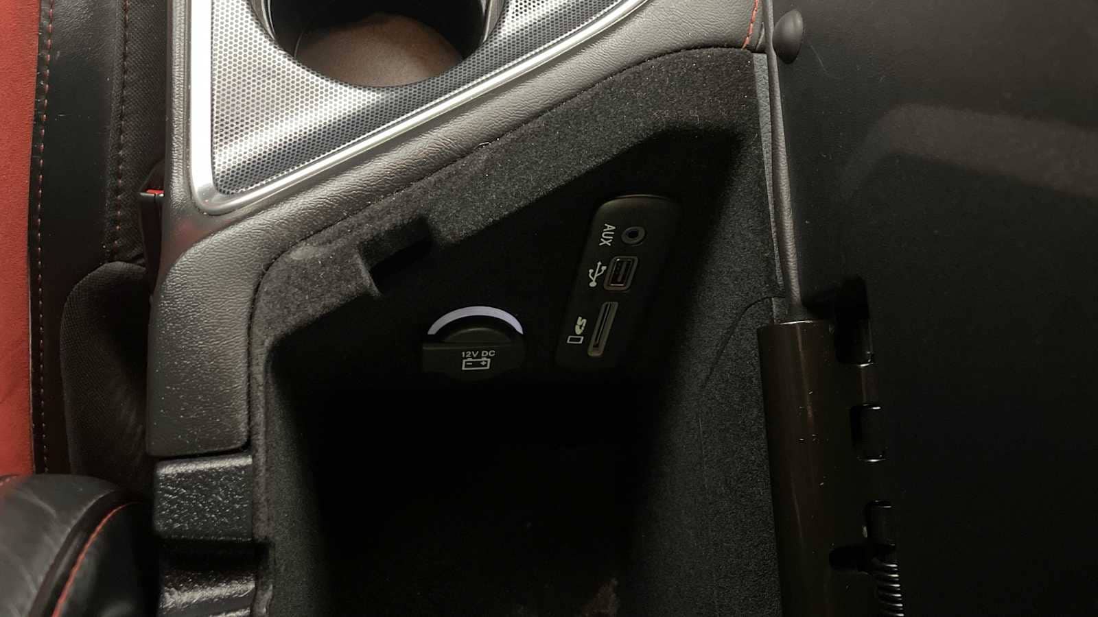 Thumbnail: 2015 Dodge Challenger - 18