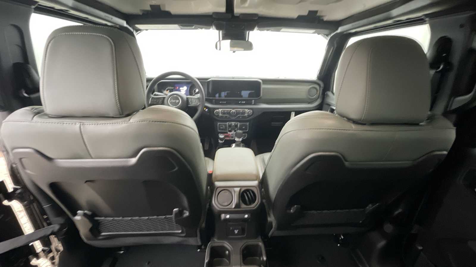 Thumbnail: 2025 Jeep Gladiator - 7