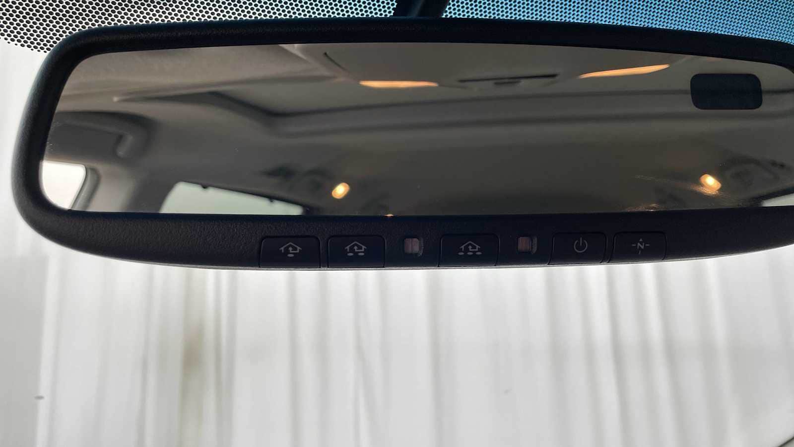 Thumbnail: 2013 Toyota Sienna - 24