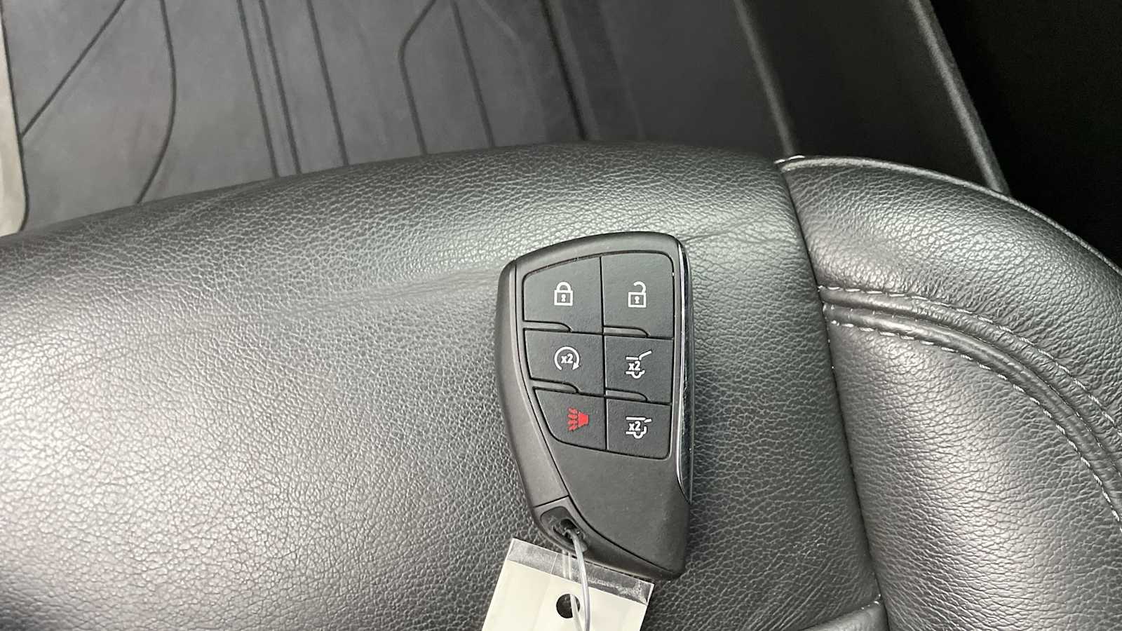 Thumbnail: 2021 Chevrolet Tahoe - 21