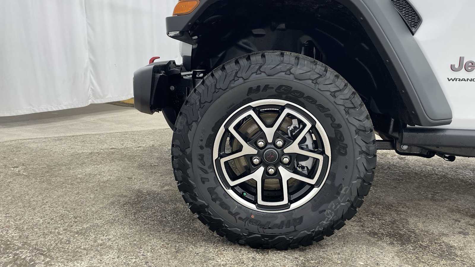 Thumbnail: 2025 Jeep Wrangler - 43