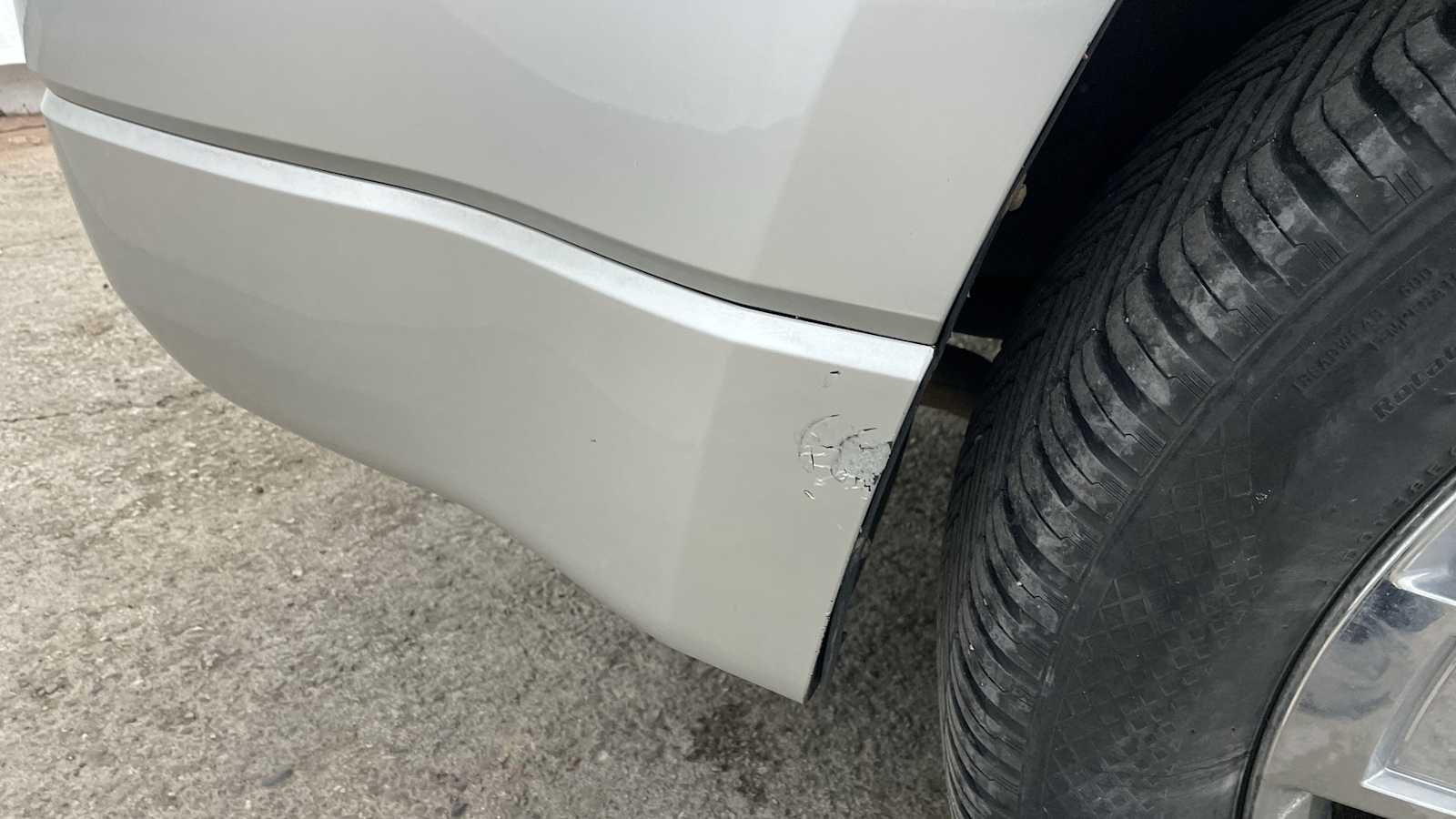 Thumbnail: 2015 GMC Acadia - 46