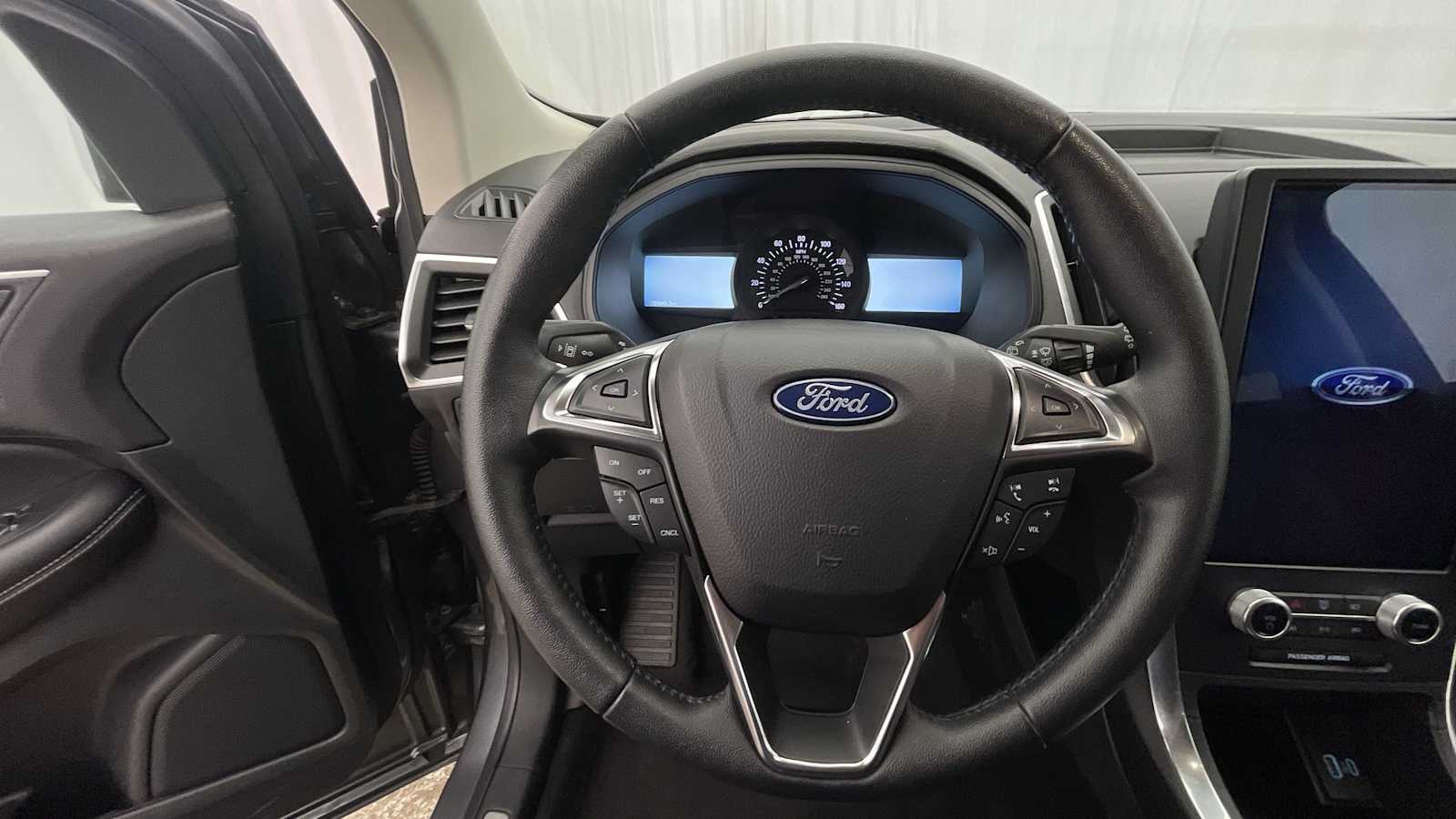 Thumbnail: 2024 Ford Edge - 11