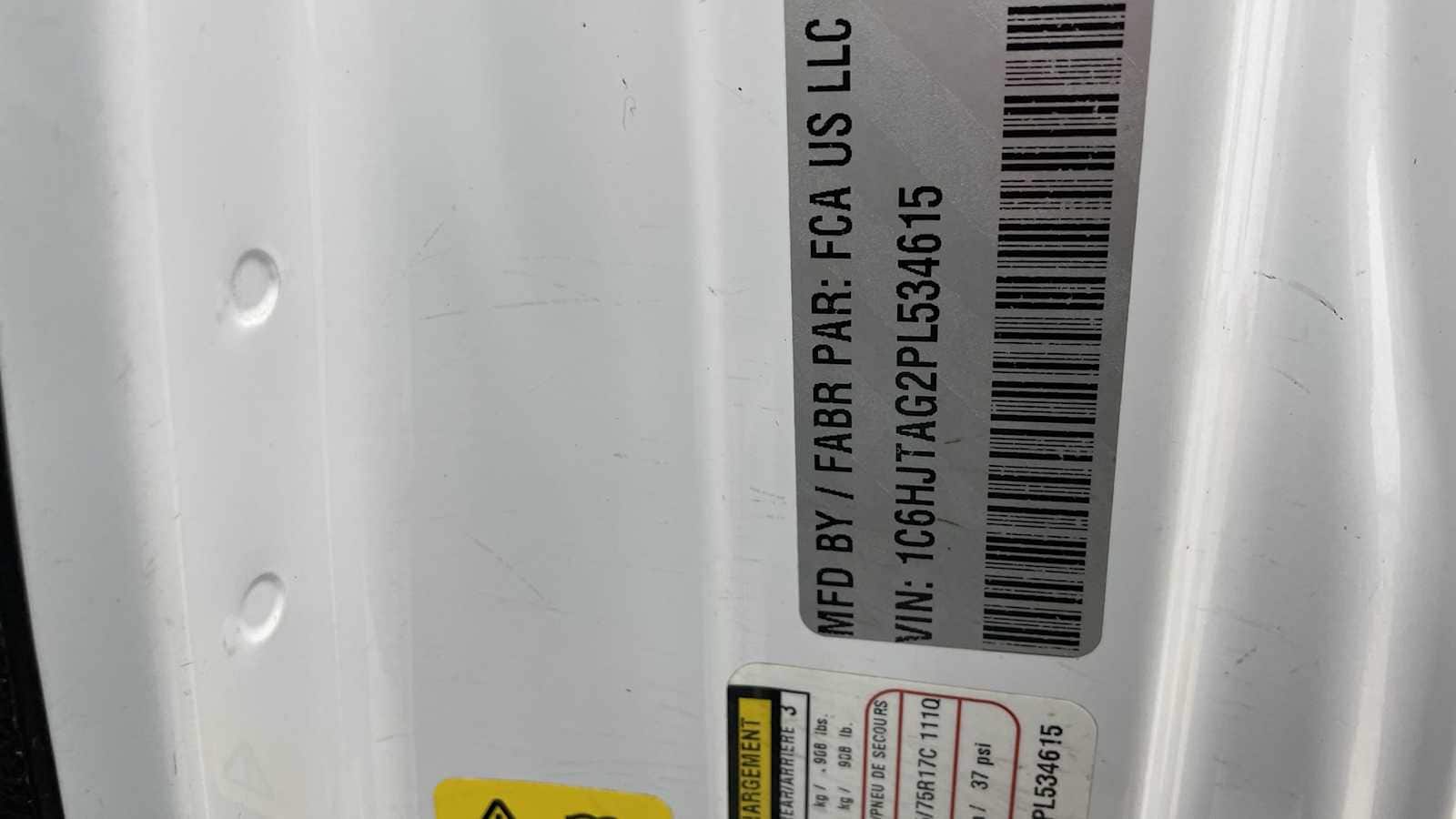 Thumbnail: 2023 Jeep Gladiator - 28