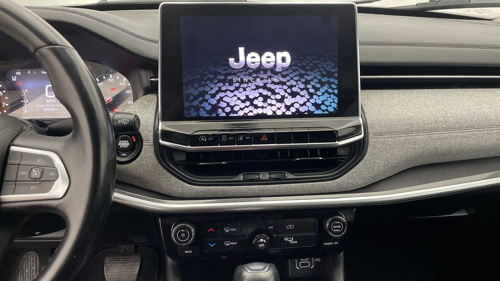 Thumbnail: 2022 Jeep Compass - 16