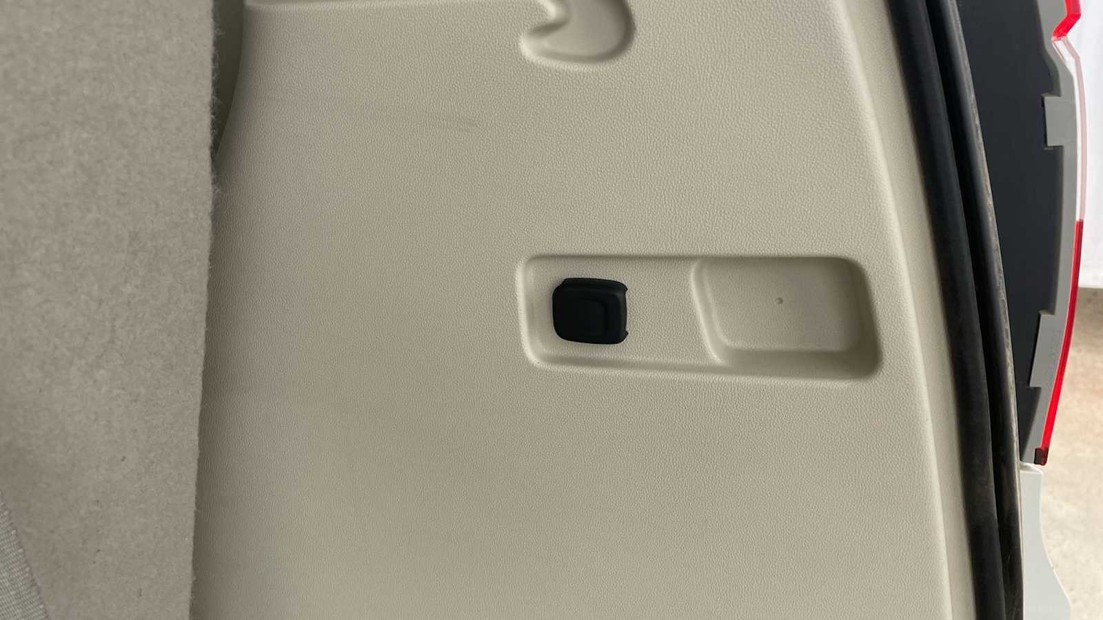 Thumbnail: 2022 GMC Acadia - 30