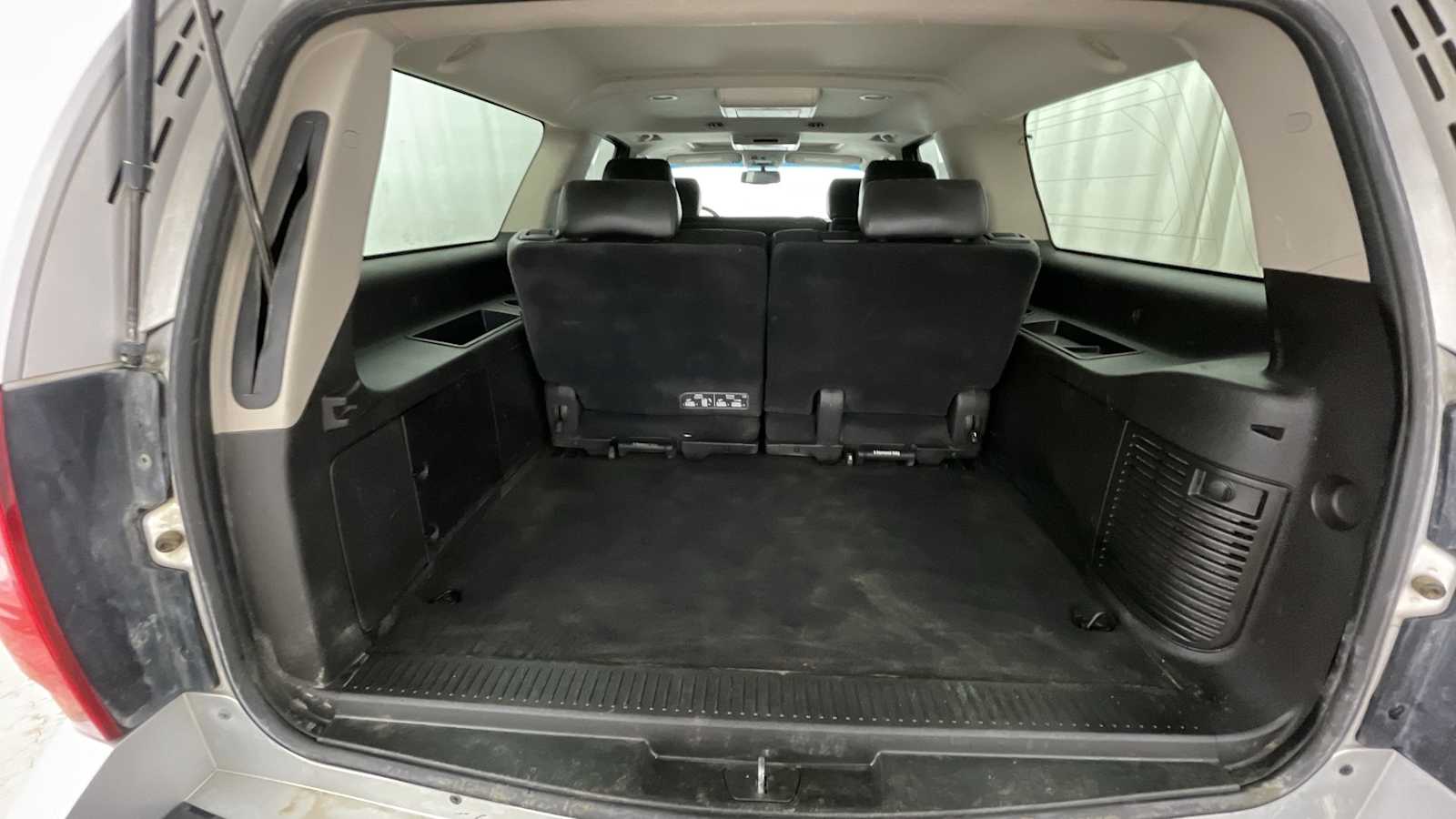 Thumbnail: 2014 Chevrolet Suburban - 31