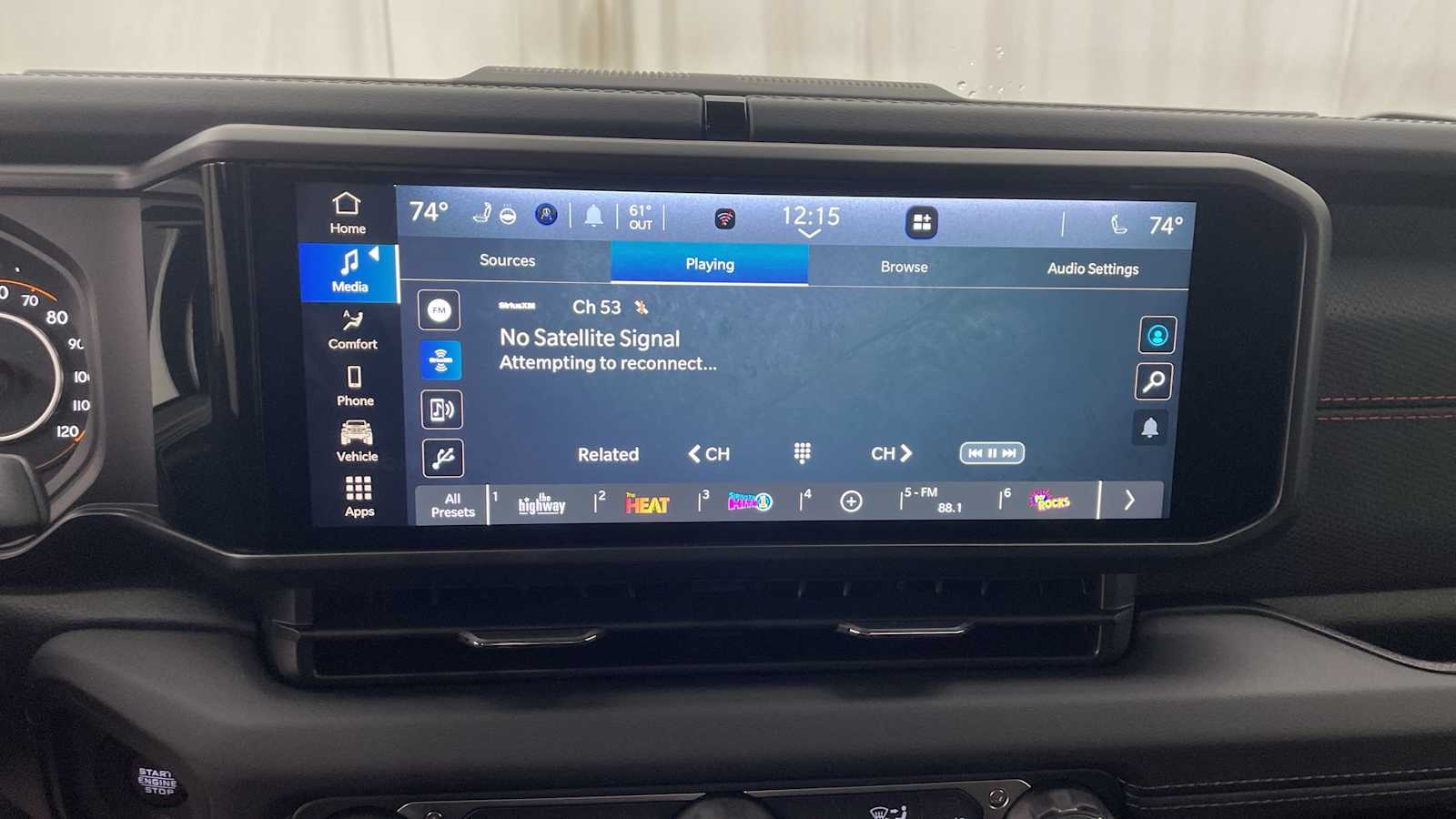 Thumbnail: 2025 Jeep Gladiator - 18