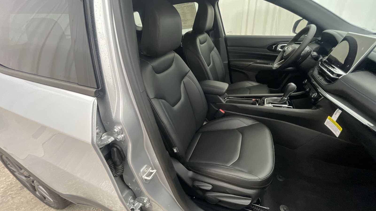 Thumbnail: 2026 Jeep Compass - 10