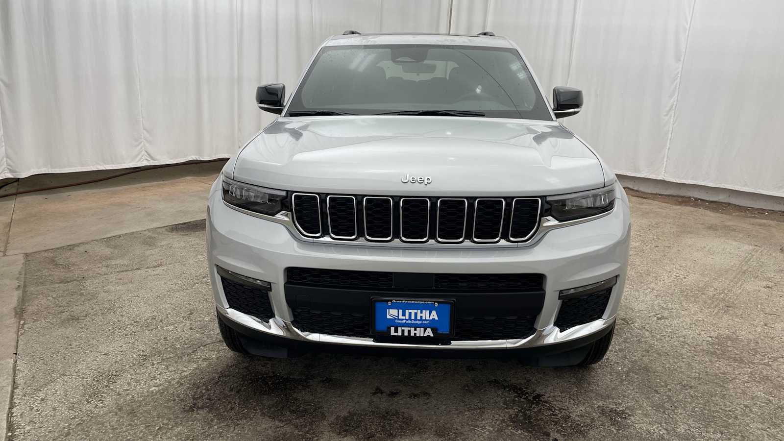 Thumbnail: 2025 Jeep Grand Cherokee - 40