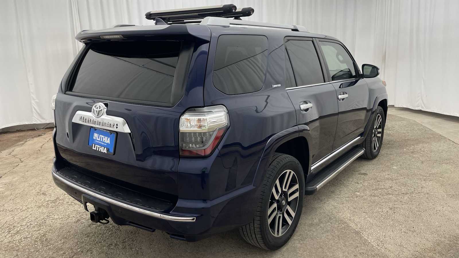 Thumbnail: 2018 Toyota 4Runner - 35