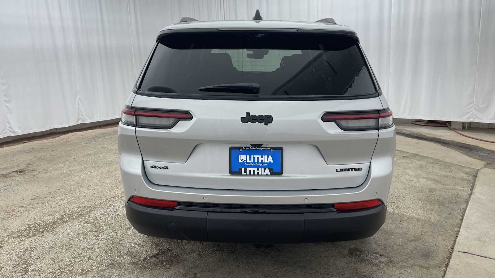 Thumbnail: 2025 Jeep Grand Cherokee - 37