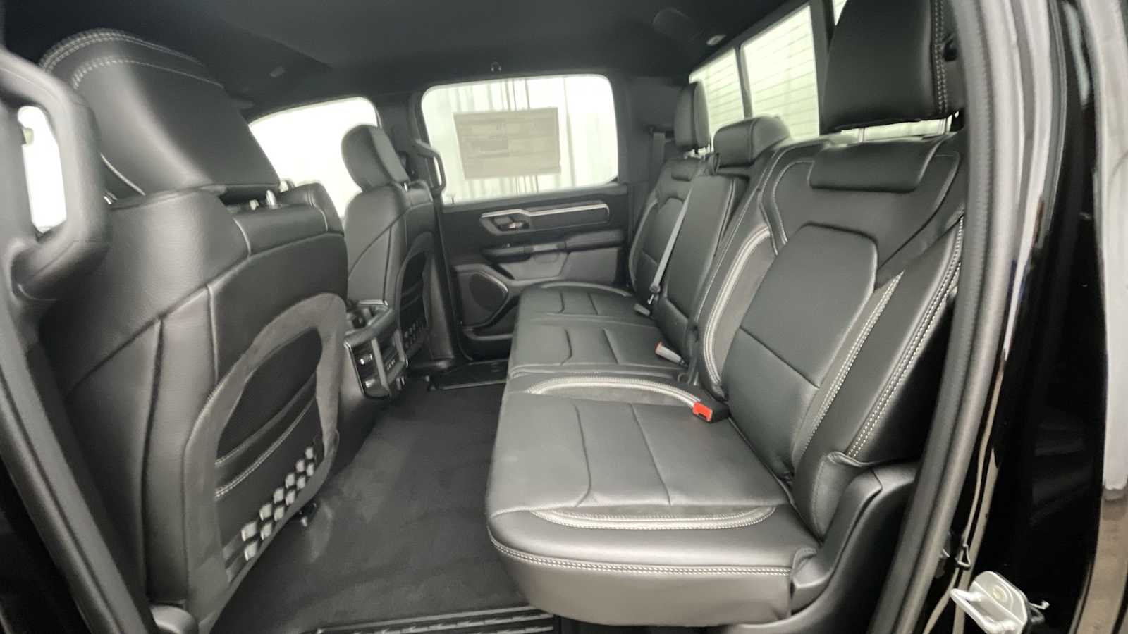 Thumbnail: 2026 RAM 1500 - 9