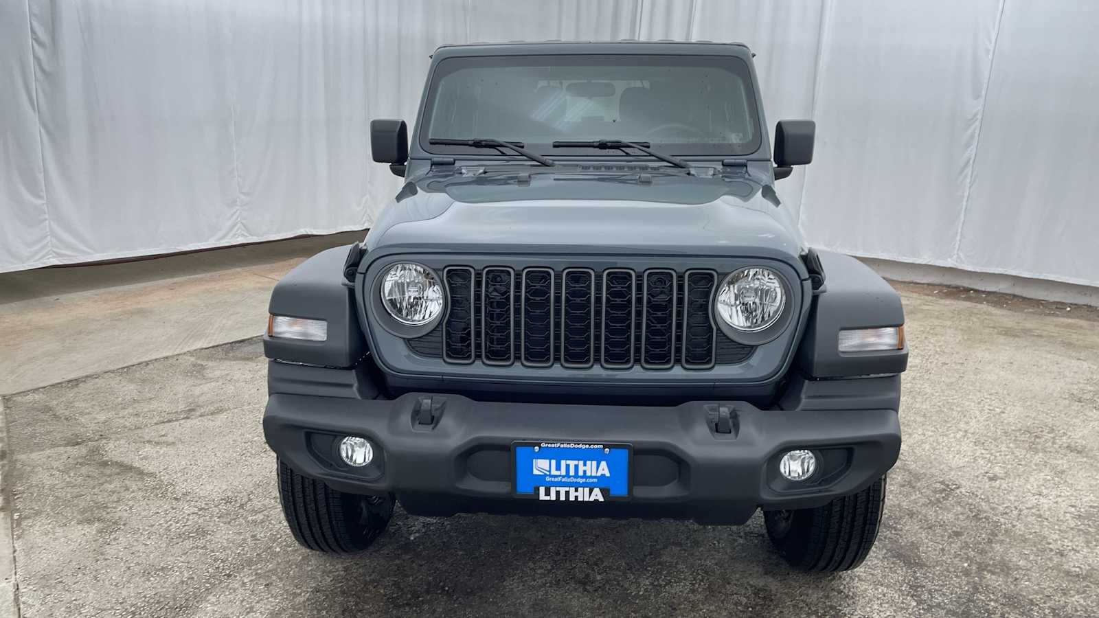 Thumbnail: 2025 Jeep Wrangler - 34