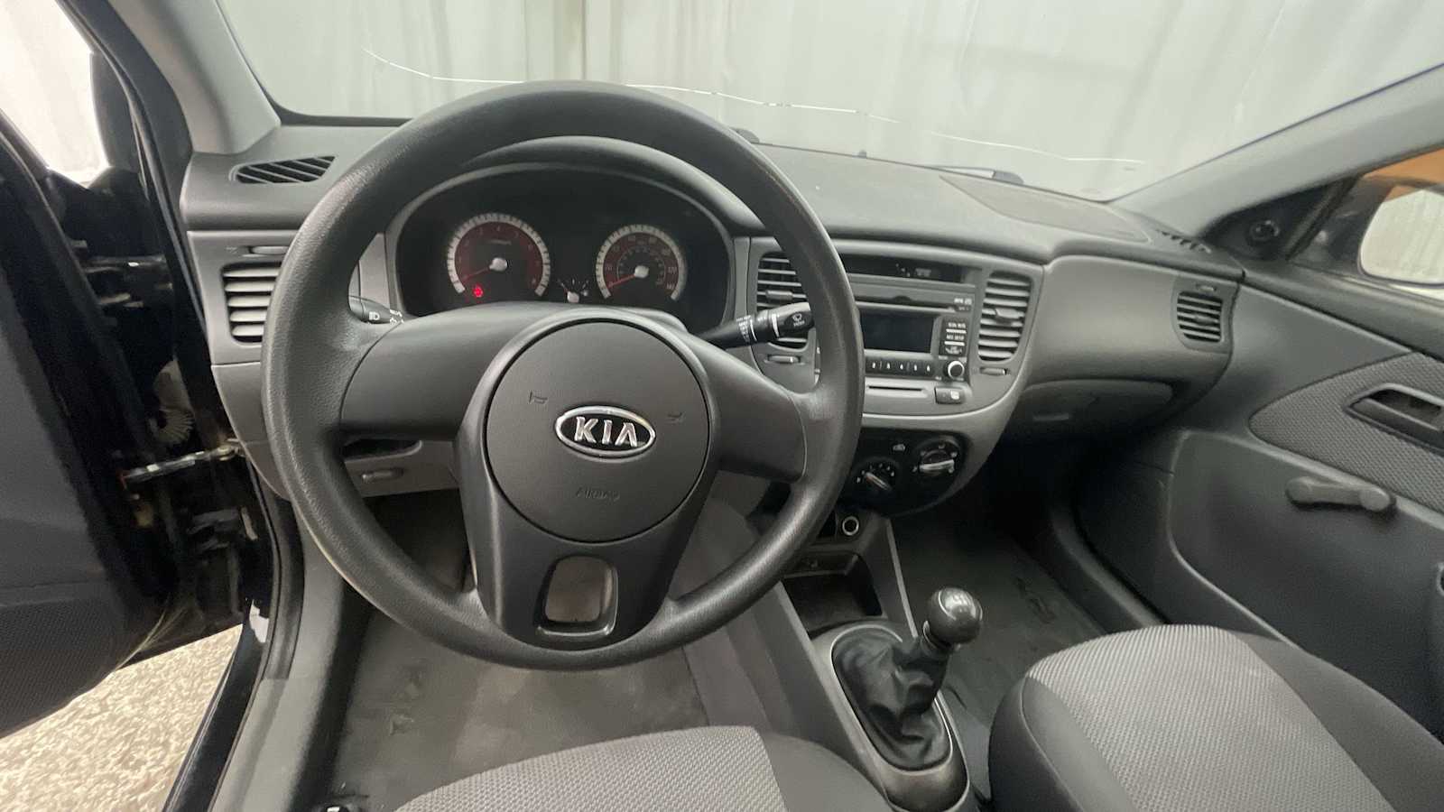 Thumbnail: 2011 Kia Rio - 3