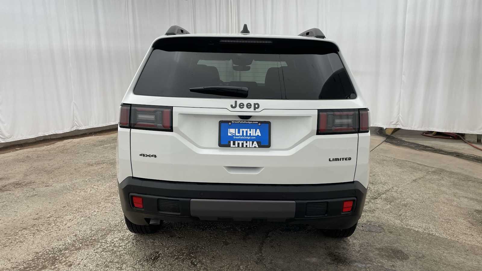 Thumbnail: 2026 Jeep Cherokee - 32