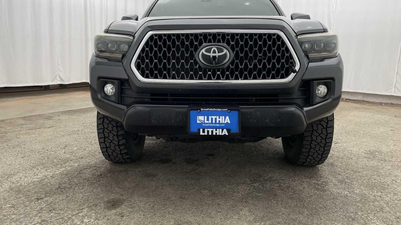 Thumbnail: 2019 Toyota Tacoma - 36