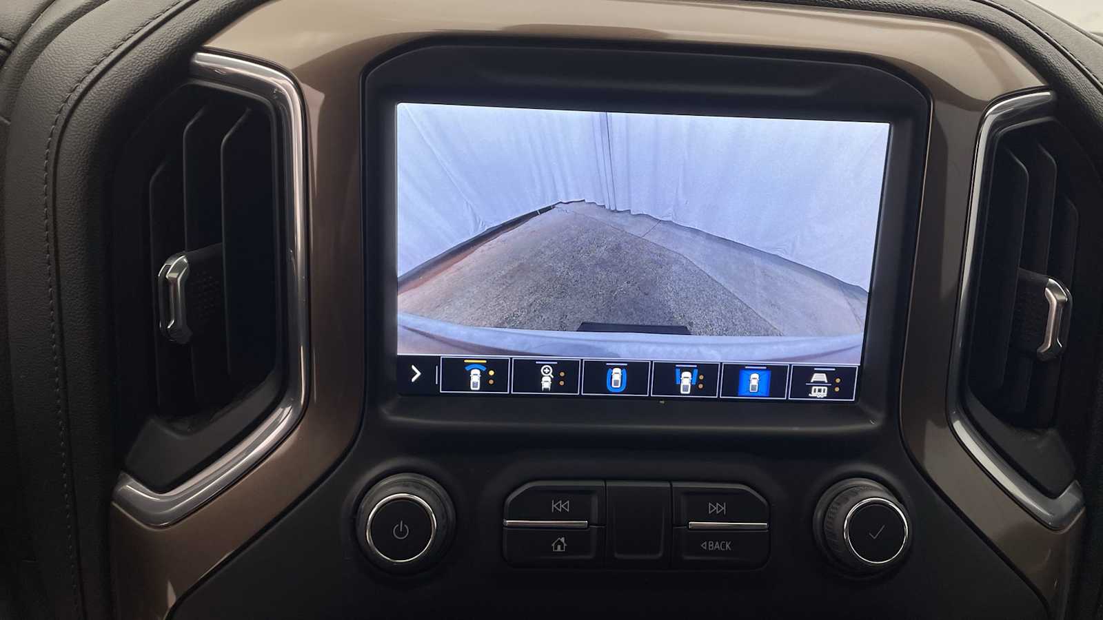 Thumbnail: 2022 Chevrolet Silverado 3500 - 5