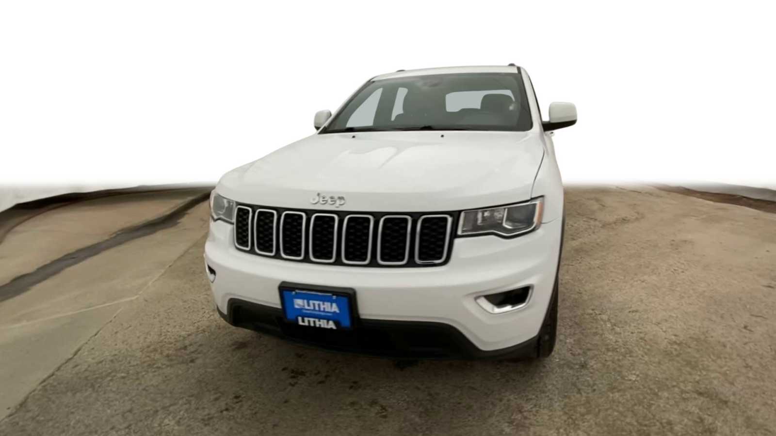Thumbnail: 2017 Jeep Grand Cherokee - 3