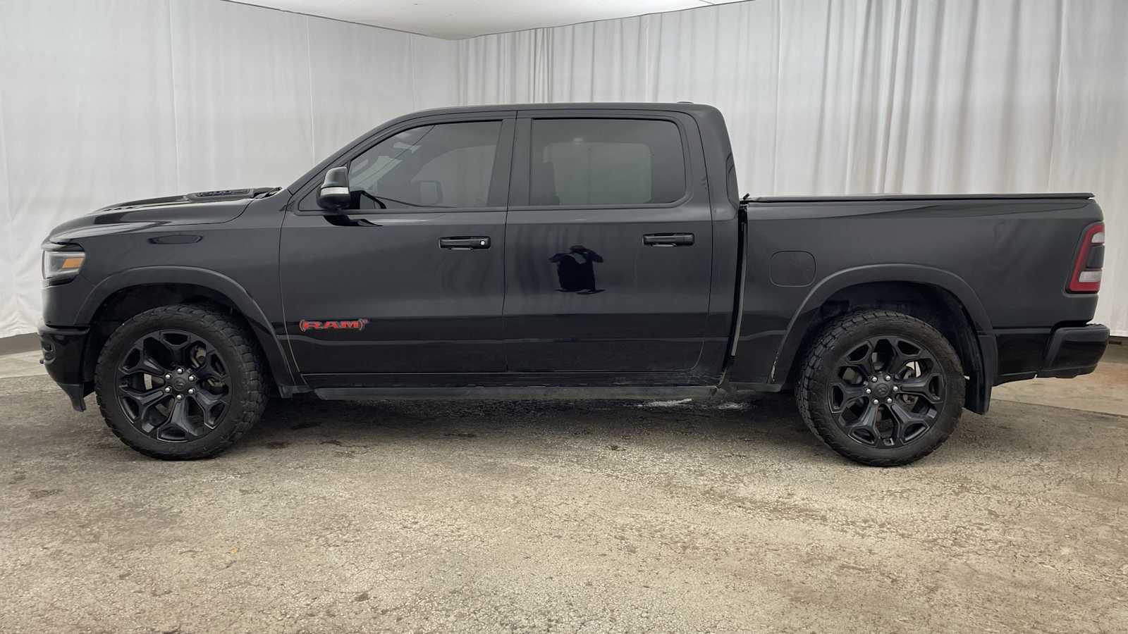 Thumbnail: 2022 RAM 1500 - 33