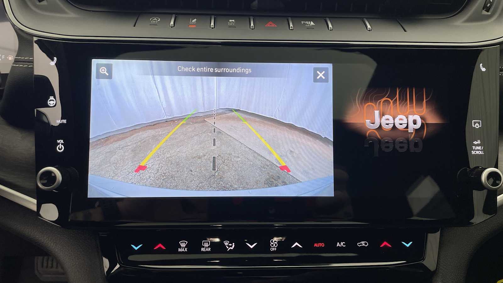 Thumbnail: 2026 Jeep Grand Cherokee - 6