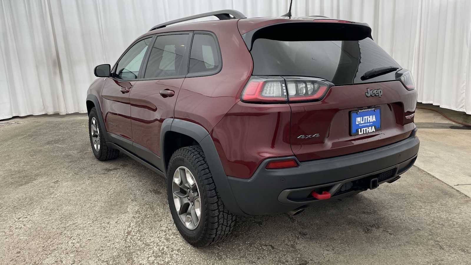 Thumbnail: 2020 Jeep Cherokee - 35