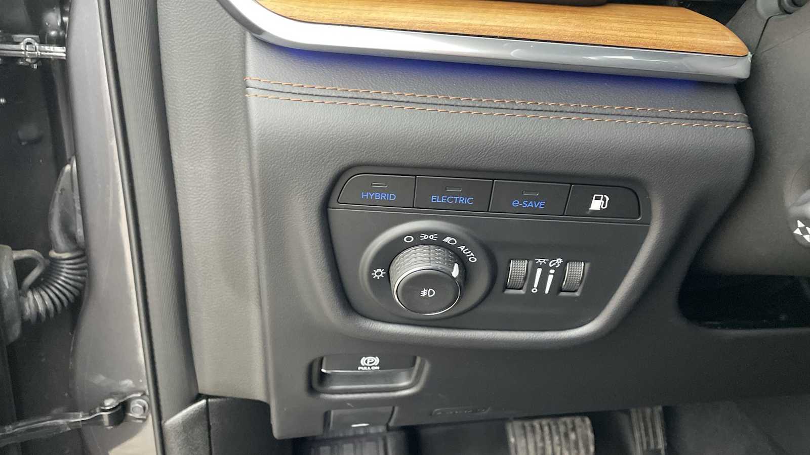 Thumbnail: 2023 Jeep Grand Cherokee - 28