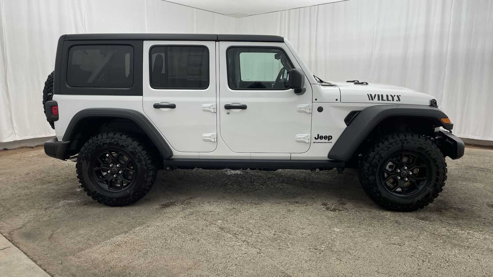 Thumbnail: 2026 Jeep Wrangler - 37