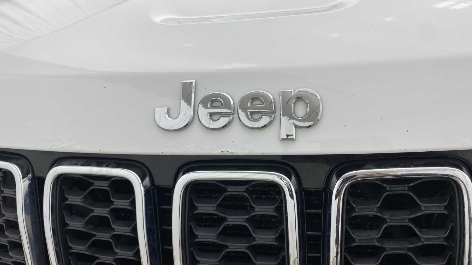 Thumbnail: 2017 Jeep Grand Cherokee - 19