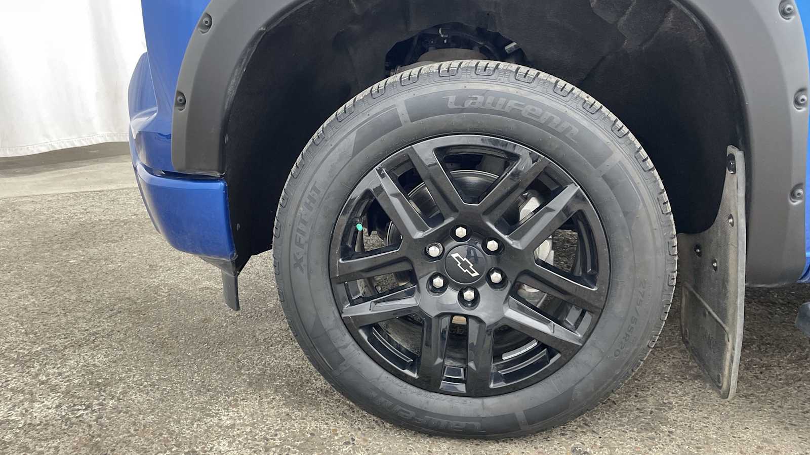 Thumbnail: 2023 Chevrolet Silverado 1500 - 42