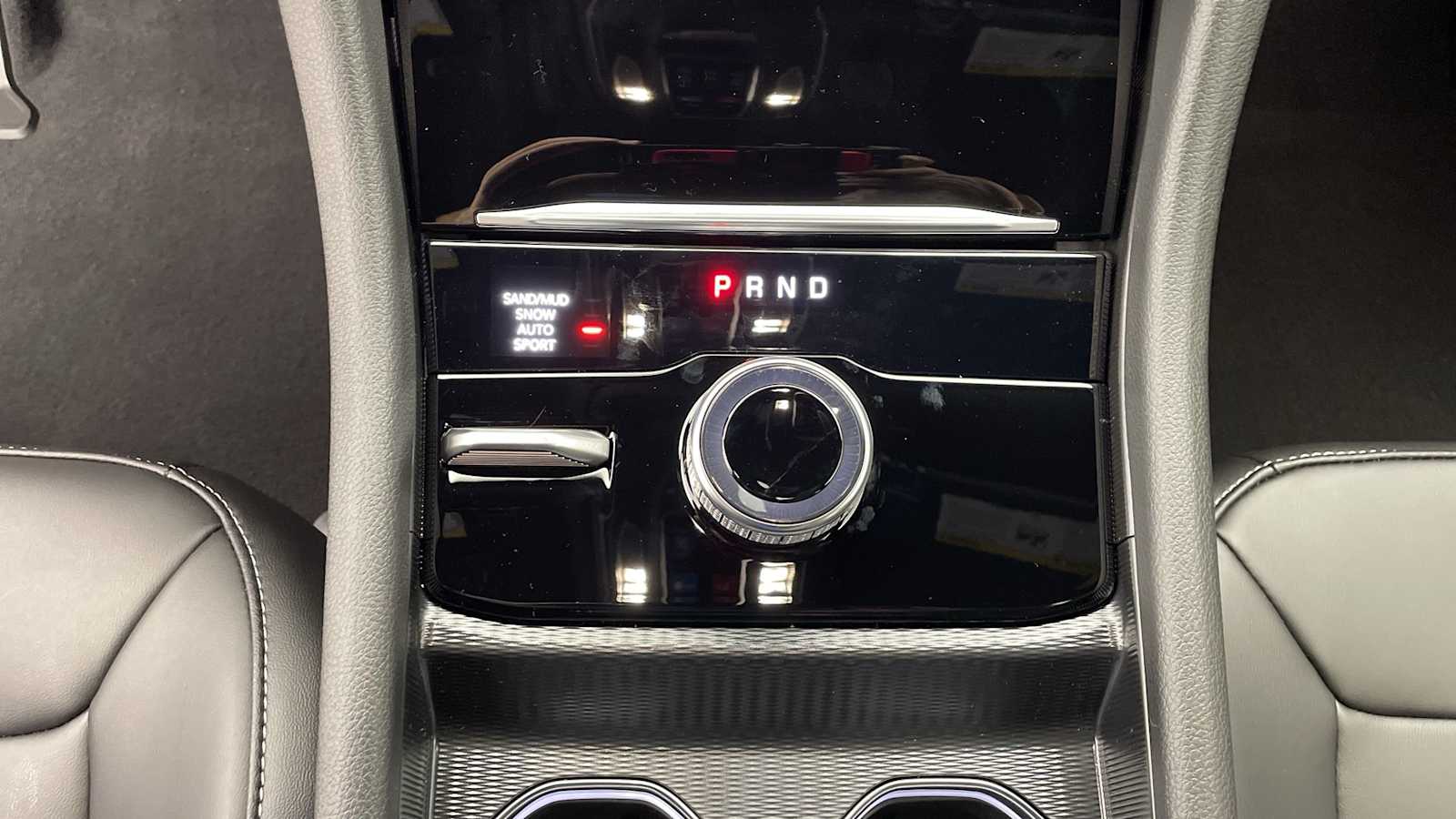 Thumbnail: 2025 Jeep Grand Cherokee - 22