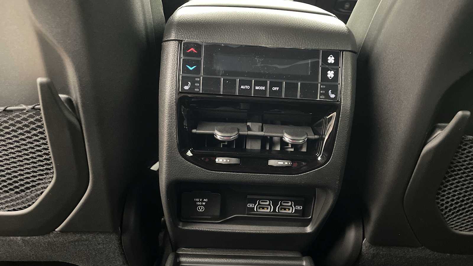 Thumbnail: 2025 Jeep Grand Cherokee - 28