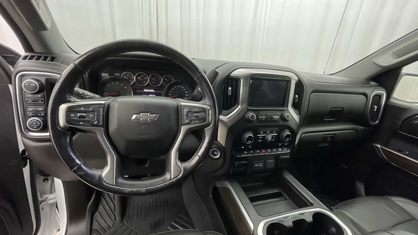 Thumbnail: 2021 Chevrolet Silverado 1500 - 3